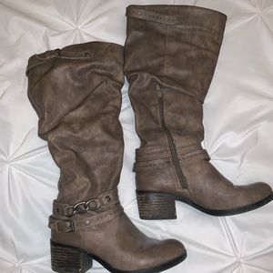Wide Leg Boots